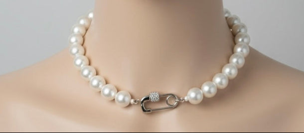 AETRA LUMA Necklace